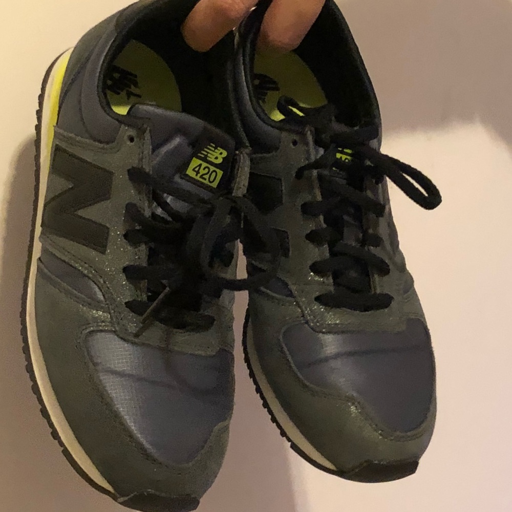 New Balance 420